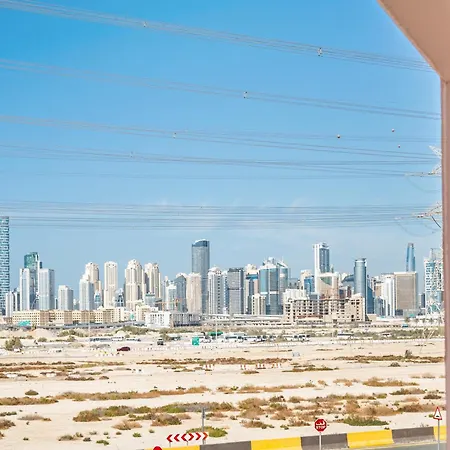 Charming Dubai Studio - Elegant Exterior photo