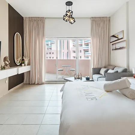 Charming Dubai Studio - Elegant Exterior photo